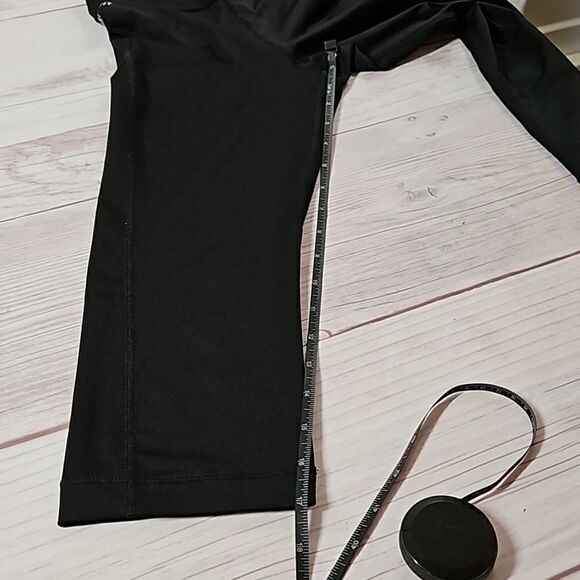 Nike Pro Capris - Picture 7 of 8